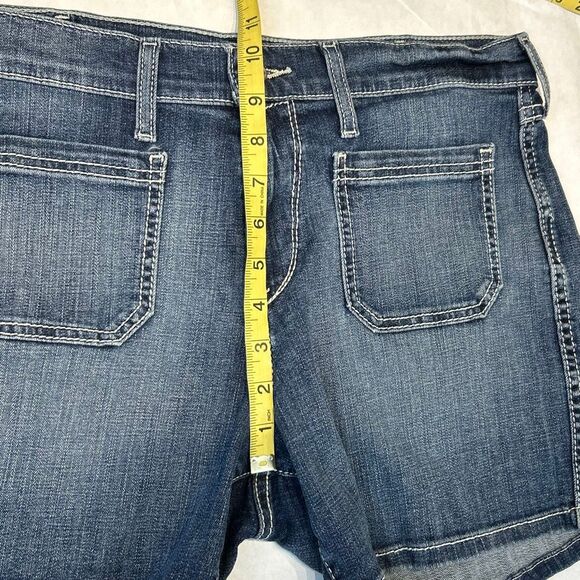 Ariat Denim Shorts Sz 30R Boyfriend Perfect Rise Front Path Pockets Blue Jean - Picture 7 of 8